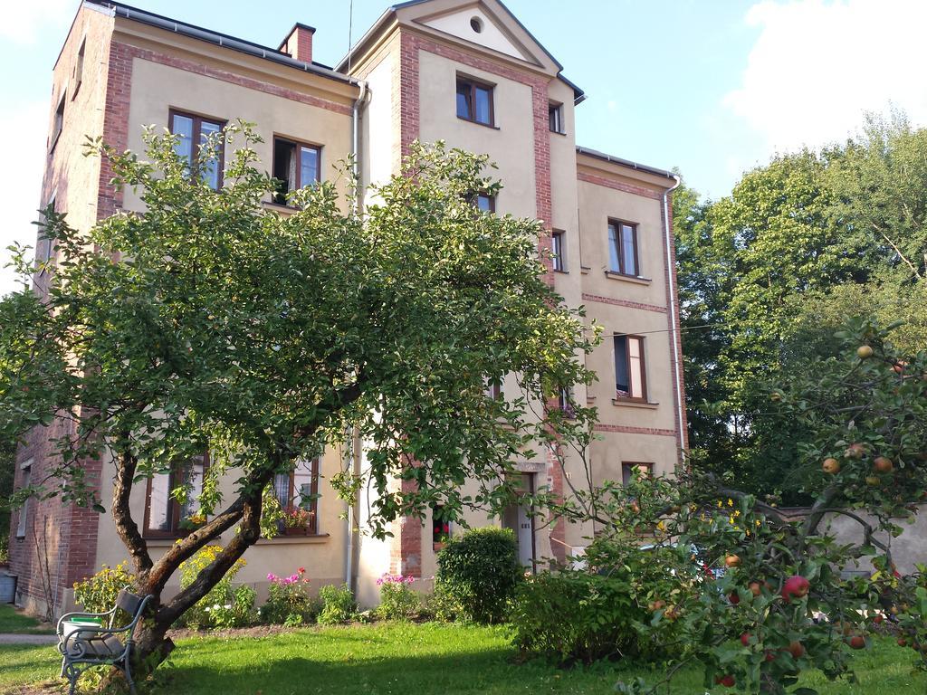 Apartment Anna Cesky Dub Luaran gambar
