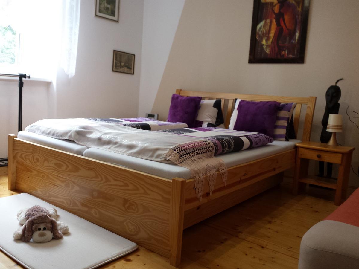 Apartment Anna Cesky Dub Luaran gambar