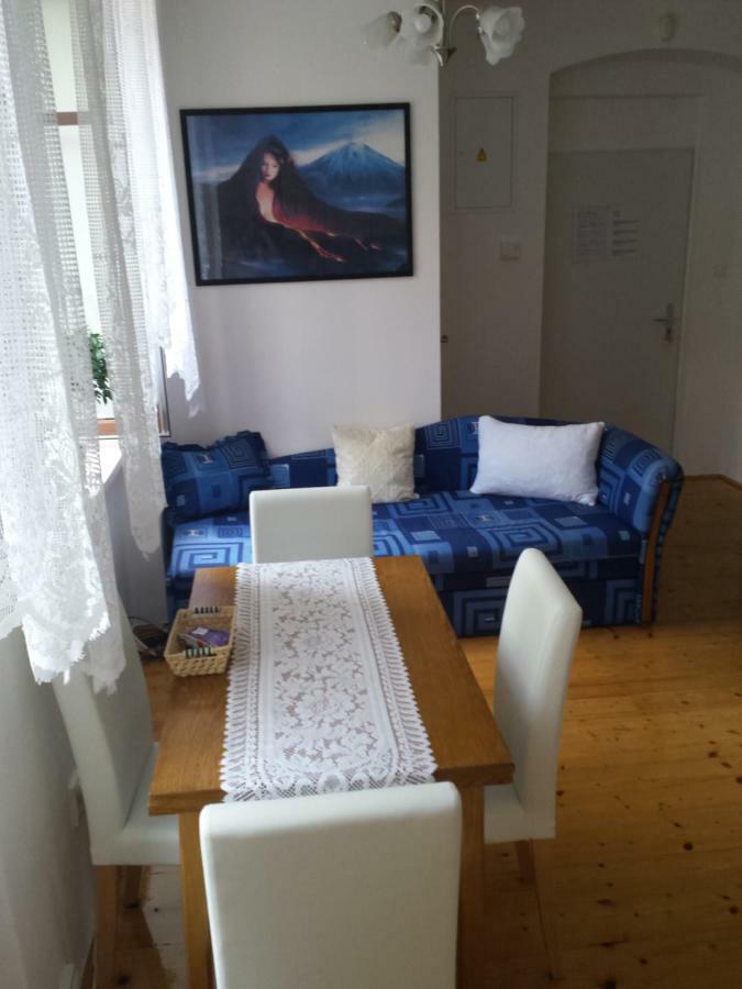 Apartment Anna Cesky Dub Luaran gambar